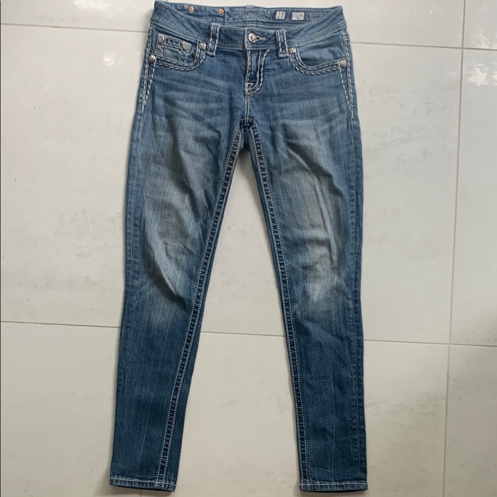 Signature skinny Miss Me med blue color jeans size 27 thick stitch low rise Y2K